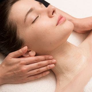 A.O.R NECK & DÉCOLLETÉ LIFTING 20MINS