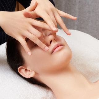 A.O.R ULTRA BRIGHTENING RADIANCE FACIAL 60/90MINS